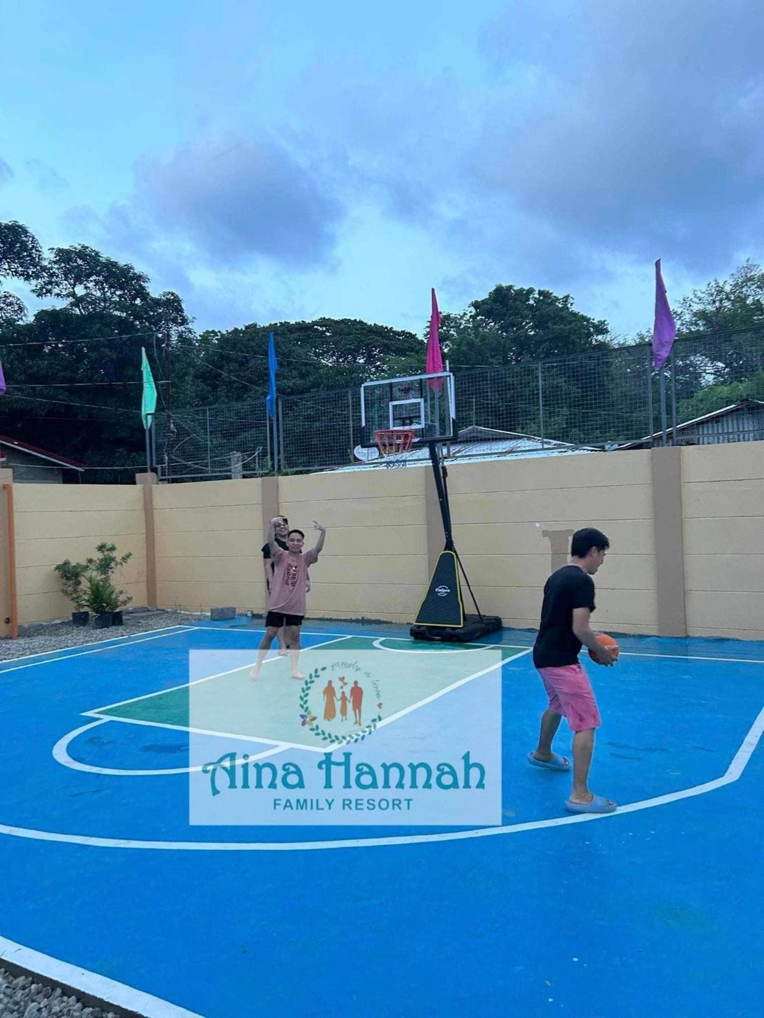 Aina Hannah Family Resort'S Greek Unit Calatagan Exterior foto
