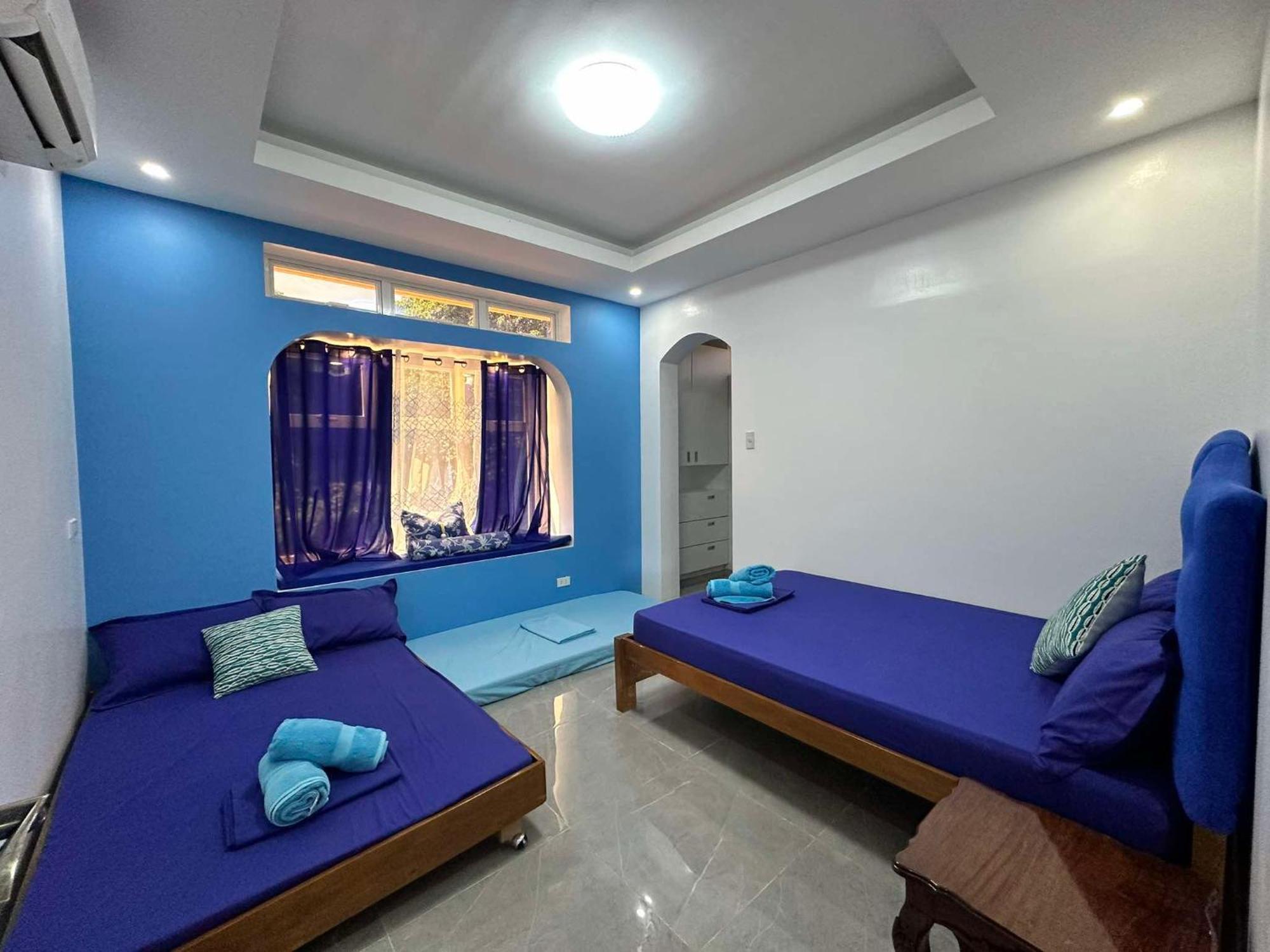 Aina Hannah Family Resort'S Greek Unit Calatagan Exterior foto